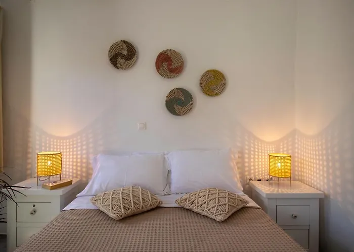 Platsa's House * Aperathos